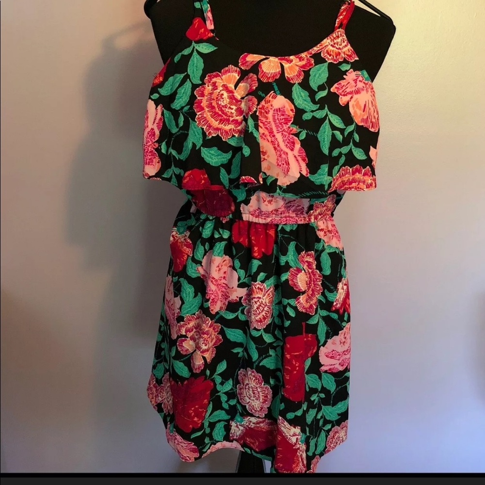 🔆 Elle Floral dress sleeveless